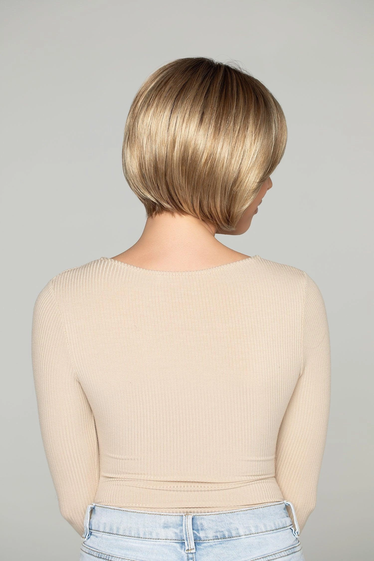 591 Alexis by WigPro: Synthetic Wig