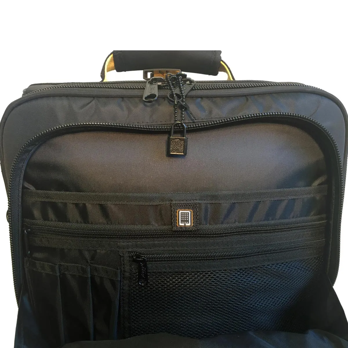 A. Saks 17 inch Underseater Rollaboard w/USB Port