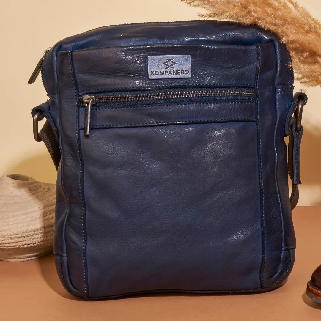 Aaron - The Messenger -Blue