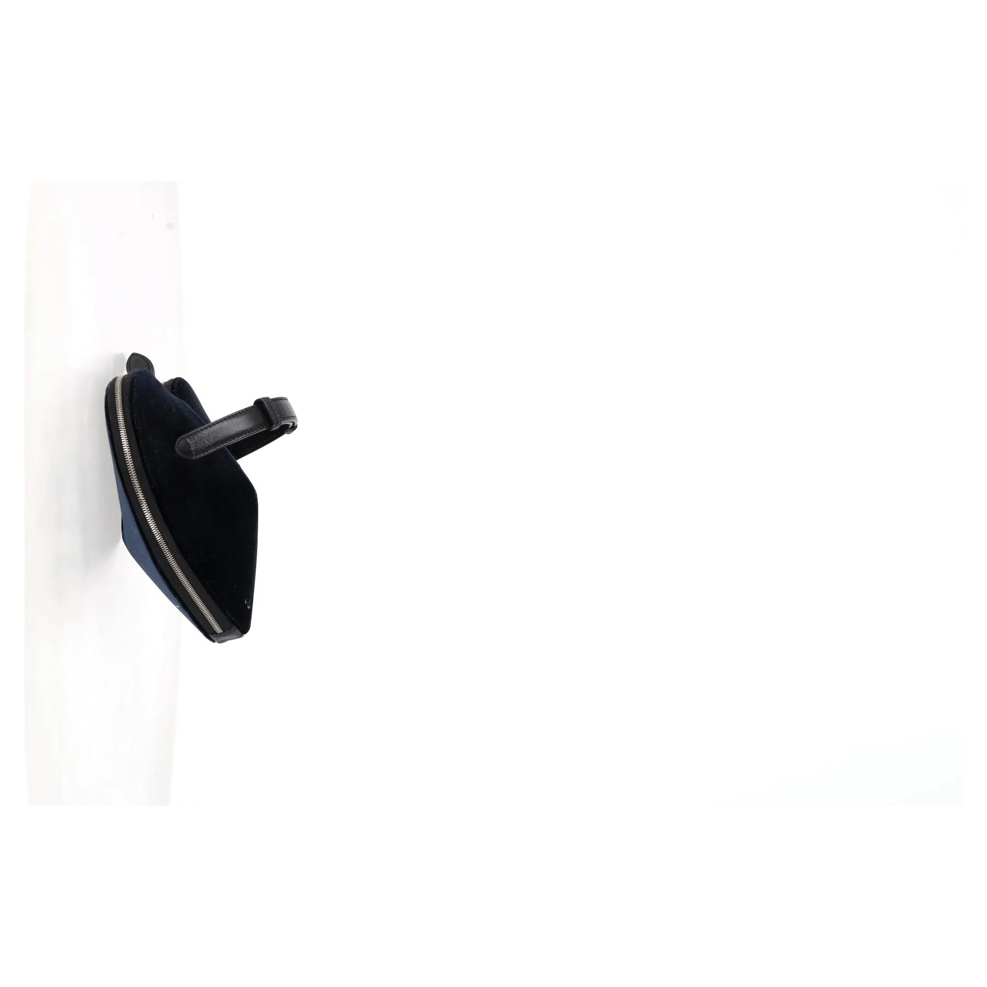 Ala?a Le C?ur Heart Clutch in Blue Velvet