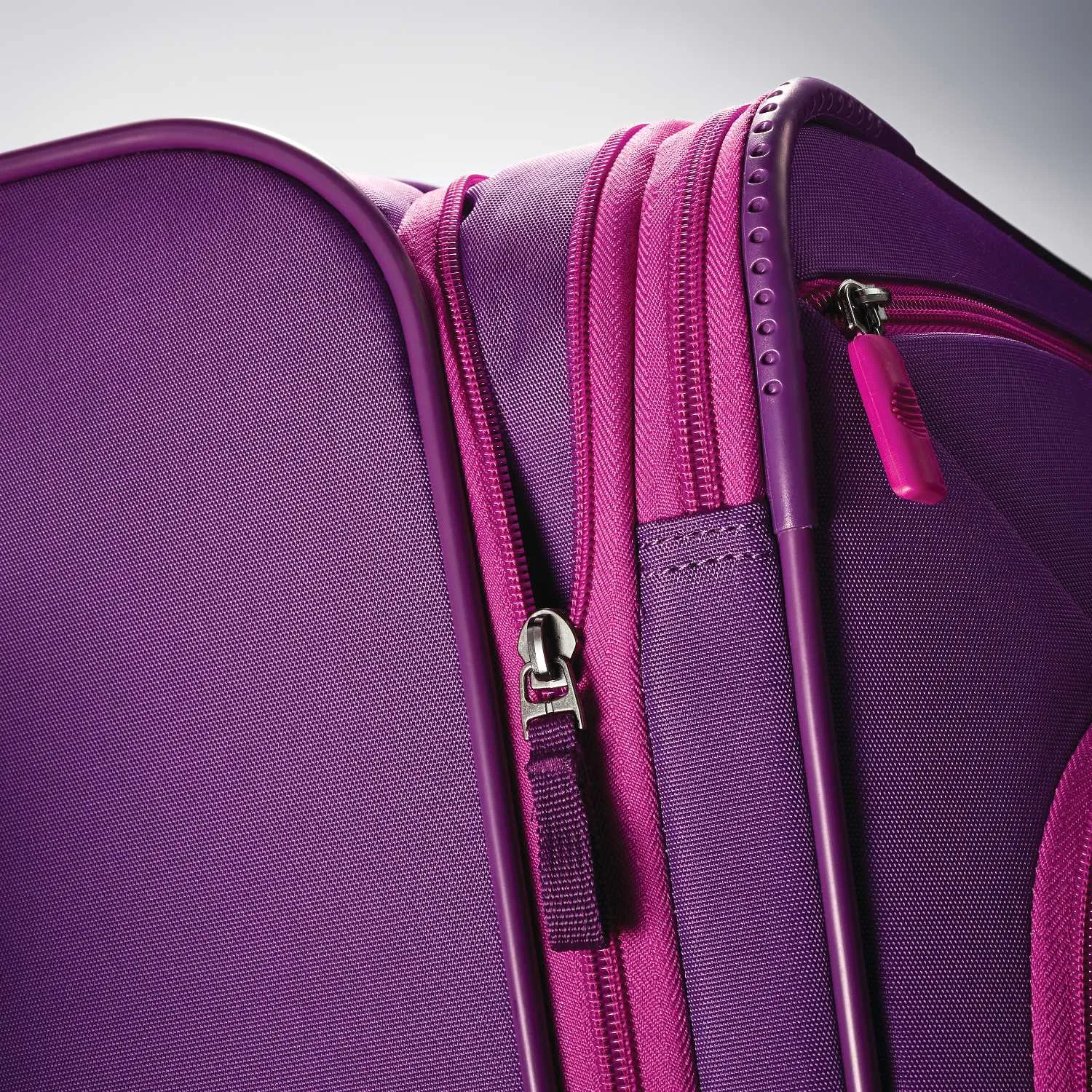 American Tourister 4 KIX 28" 4-Wheel Large Luggage