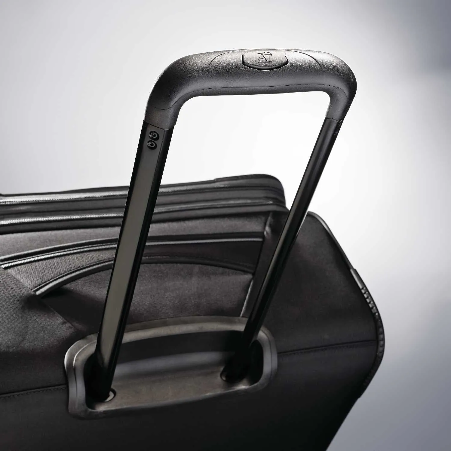 American Tourister 4 KIX 28" 4-Wheel Large Luggage