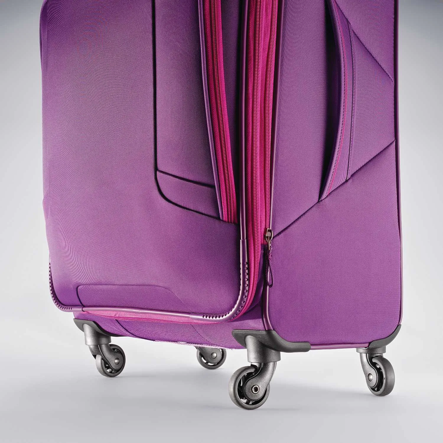 American Tourister 4 KIX 28" 4-Wheel Large Luggage