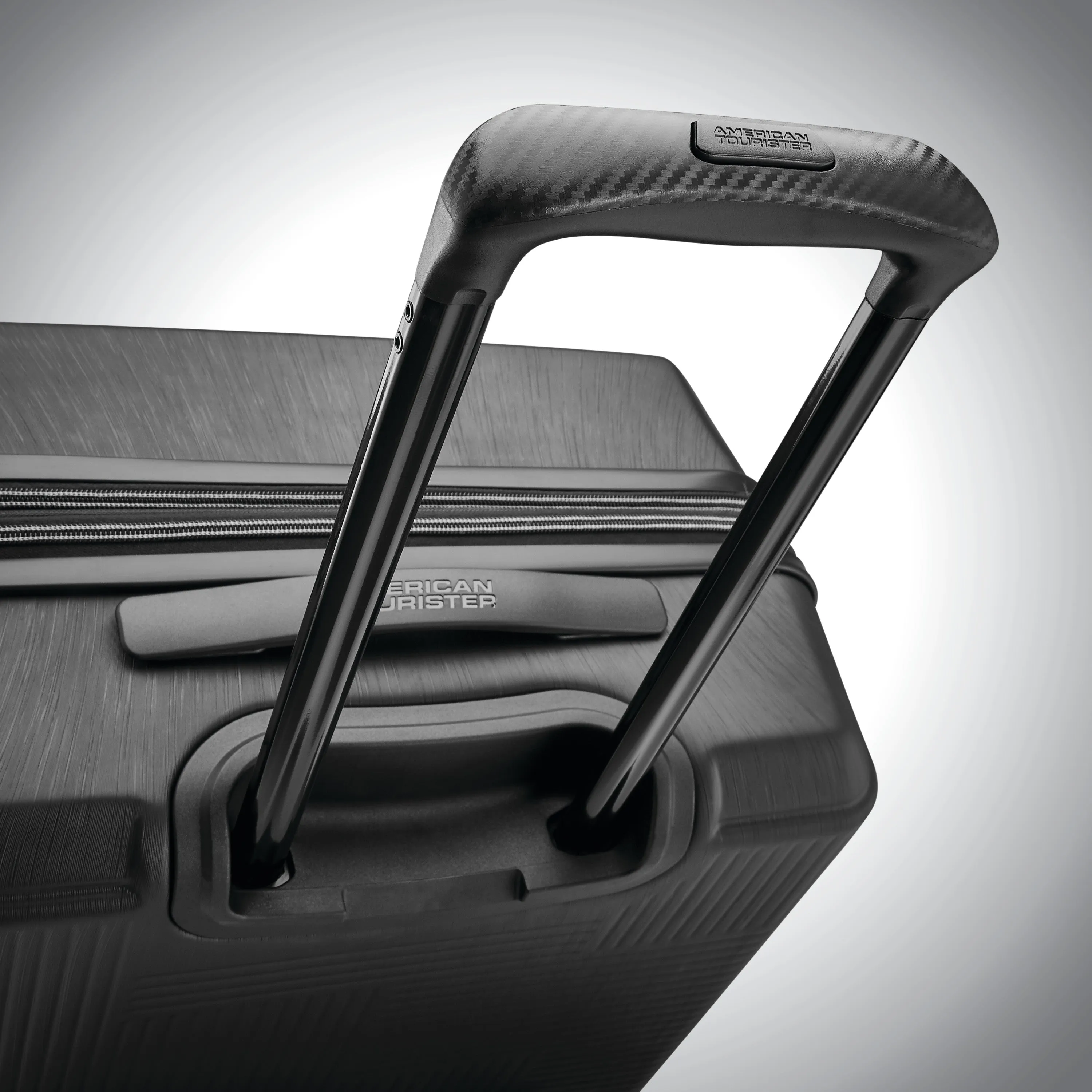 American Tourister Stratum XLT 28" 4-Wheel Large Luggage