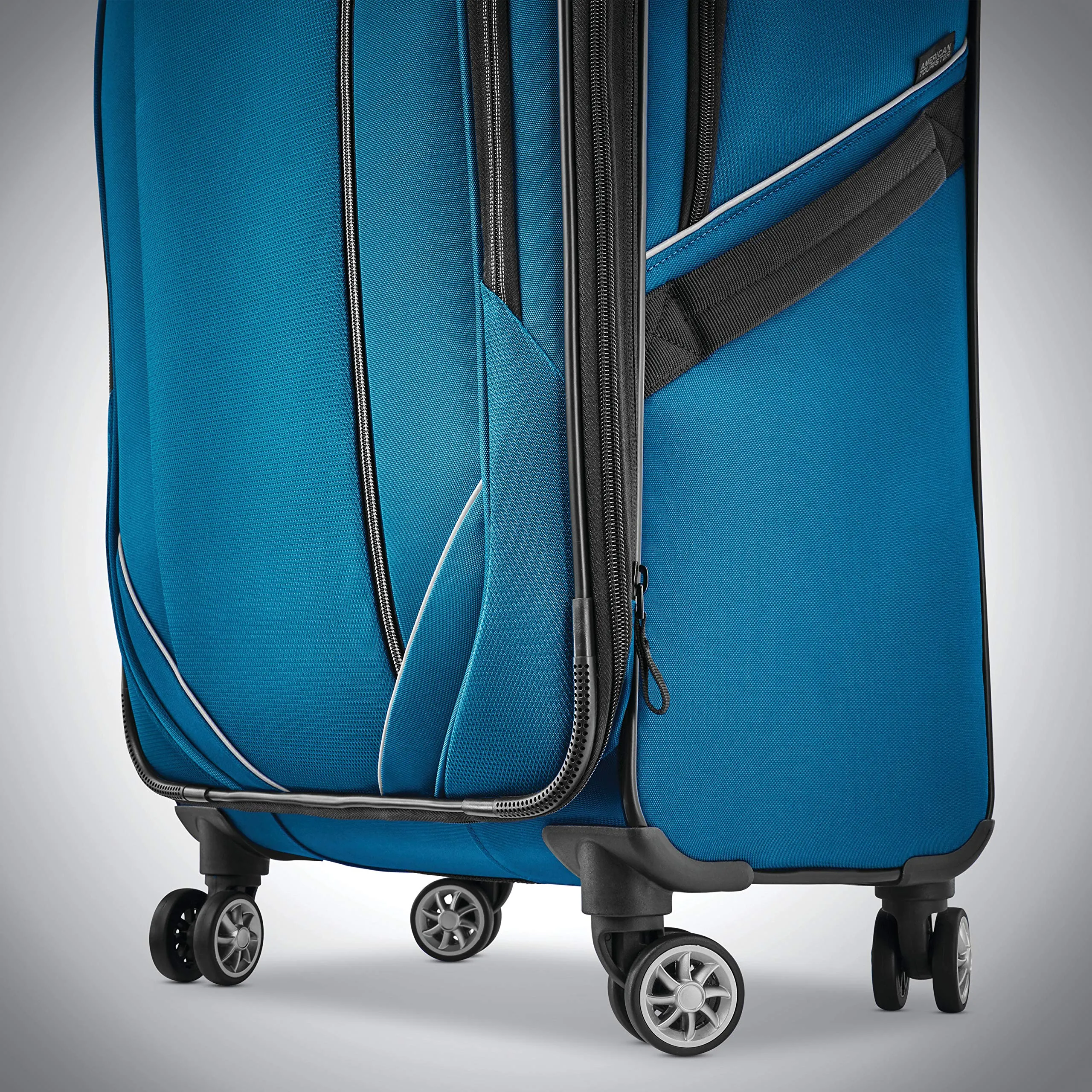 American Tourister Zoom Turbo 28" 4-Wheel Large Luggage
