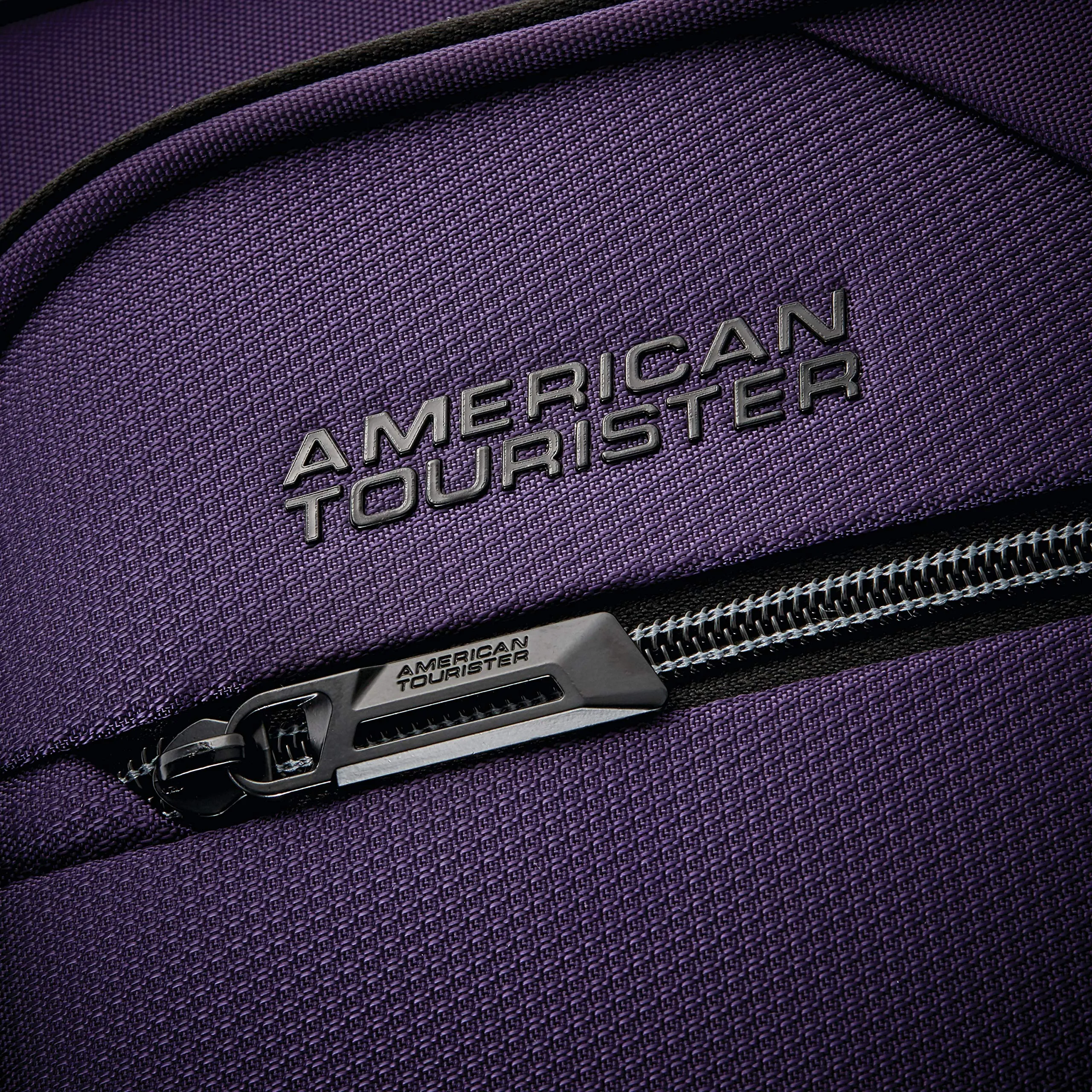 American Tourister Zoom Turbo 28" 4-Wheel Large Luggage