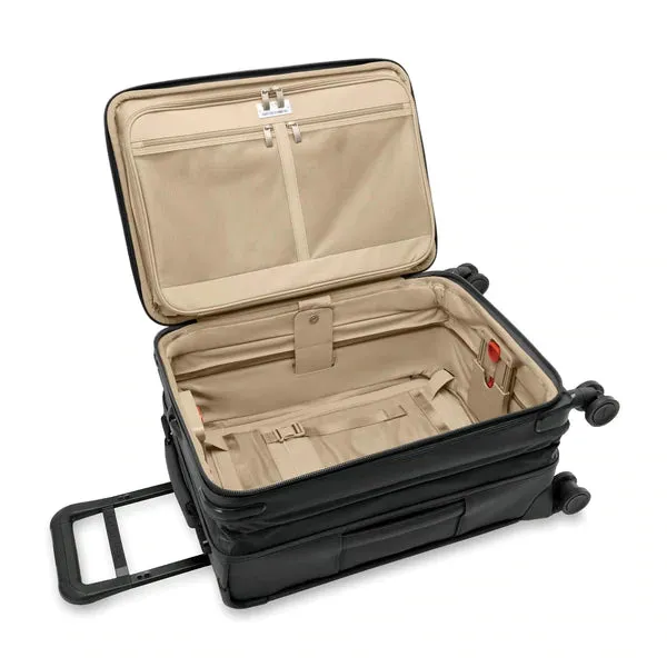Baseline ESSENTIAL CARRY-ON SPINNER 22" NEW
