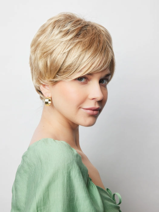 Bay Wig by Amore | Lace Front | Mono Top | Synthetic Fiber