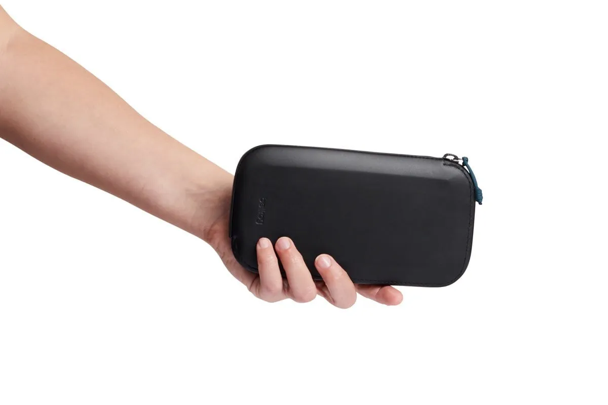 Bellroy Venture Phone Pocket Plus