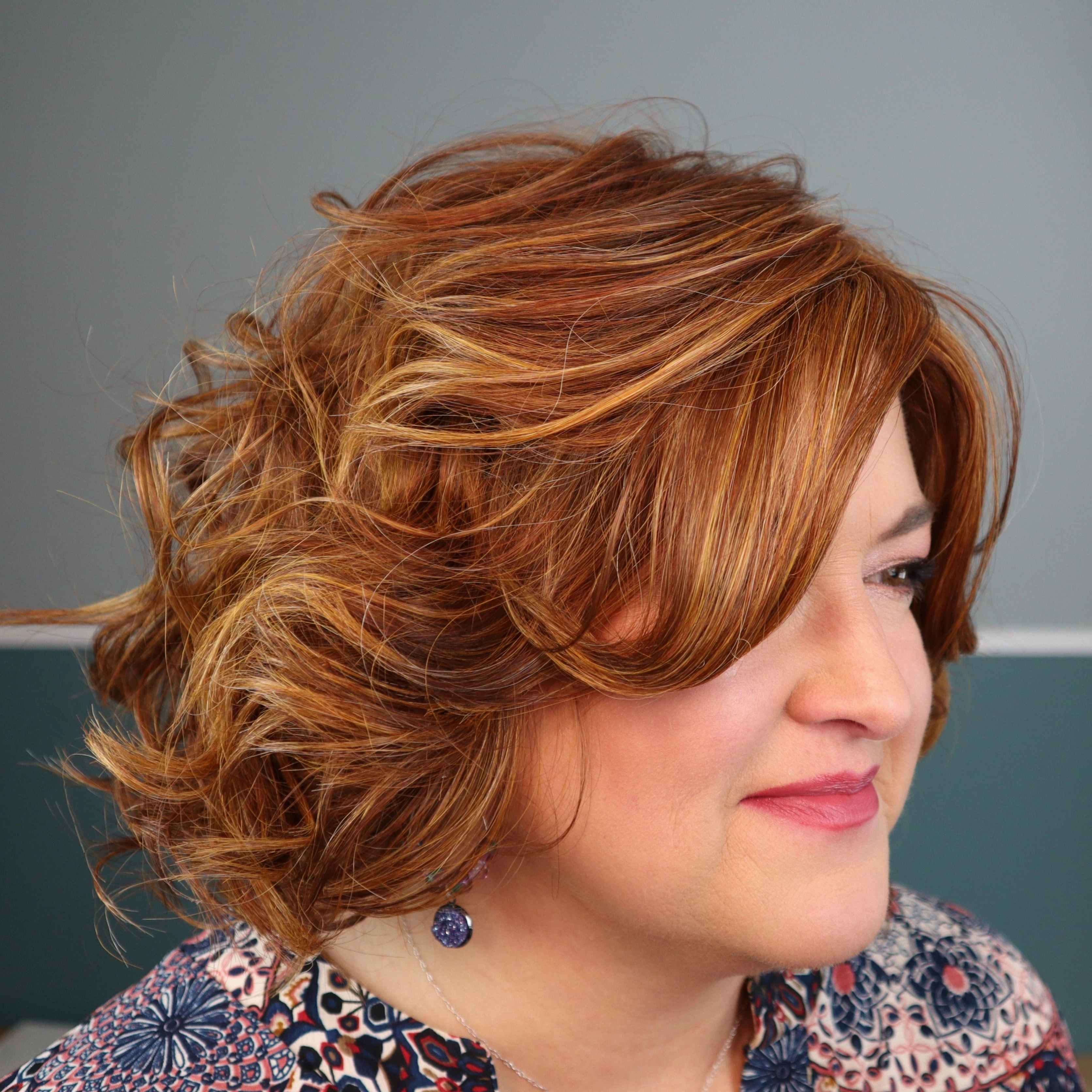 Bombshell Bob Wig by Hairdo | Heat Friendly Synthetic Hair | Average Cap