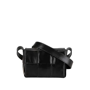 Bottega Veneta Cassette Leather Clutch Bag (Pre-Owned)
