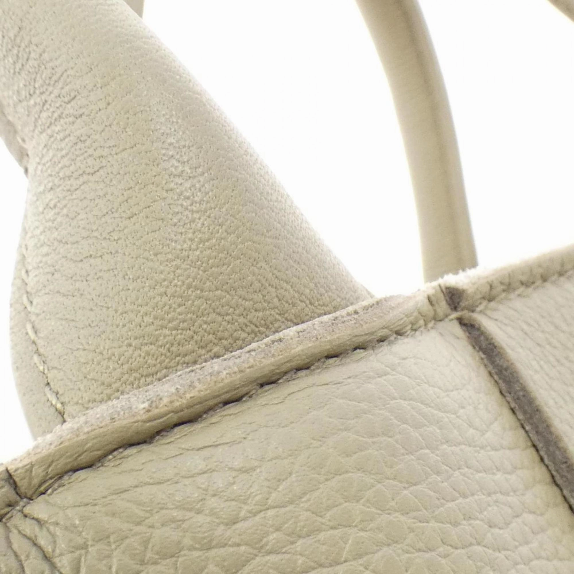 Bottega Veneta Leather Handbag (Pre-Owned)