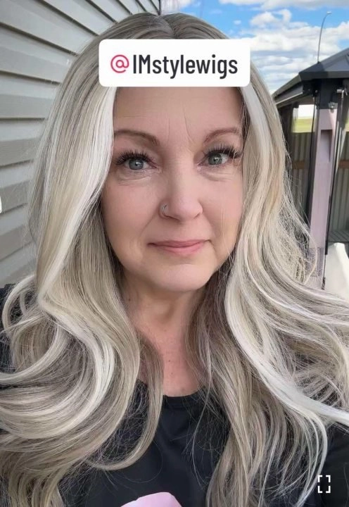 Brenda Collection-Lona ash blonde with big highlights Tpart lace front glue less TK112-2418