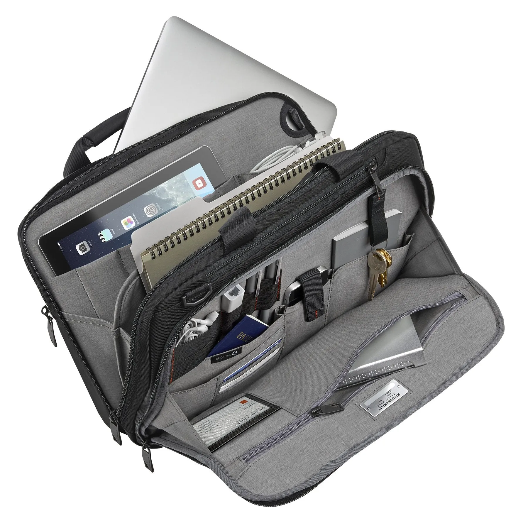 Briggs & Riley Verb Contact Medium Brief