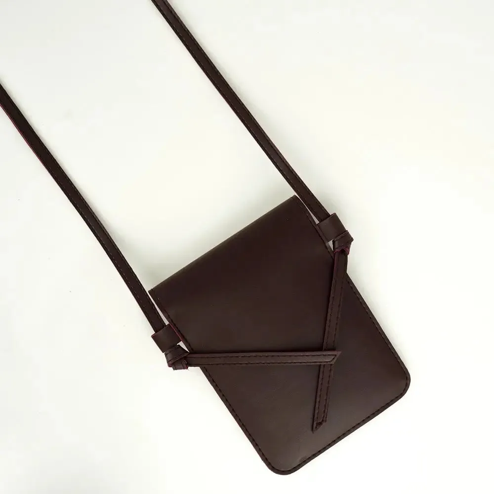 Brown Smartphone Pouch 560
