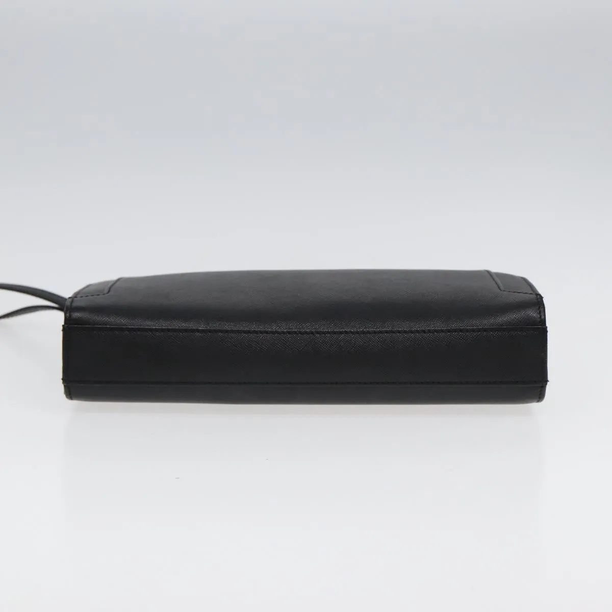 Burberry Leather Clutch Bag (Pre-Owned)