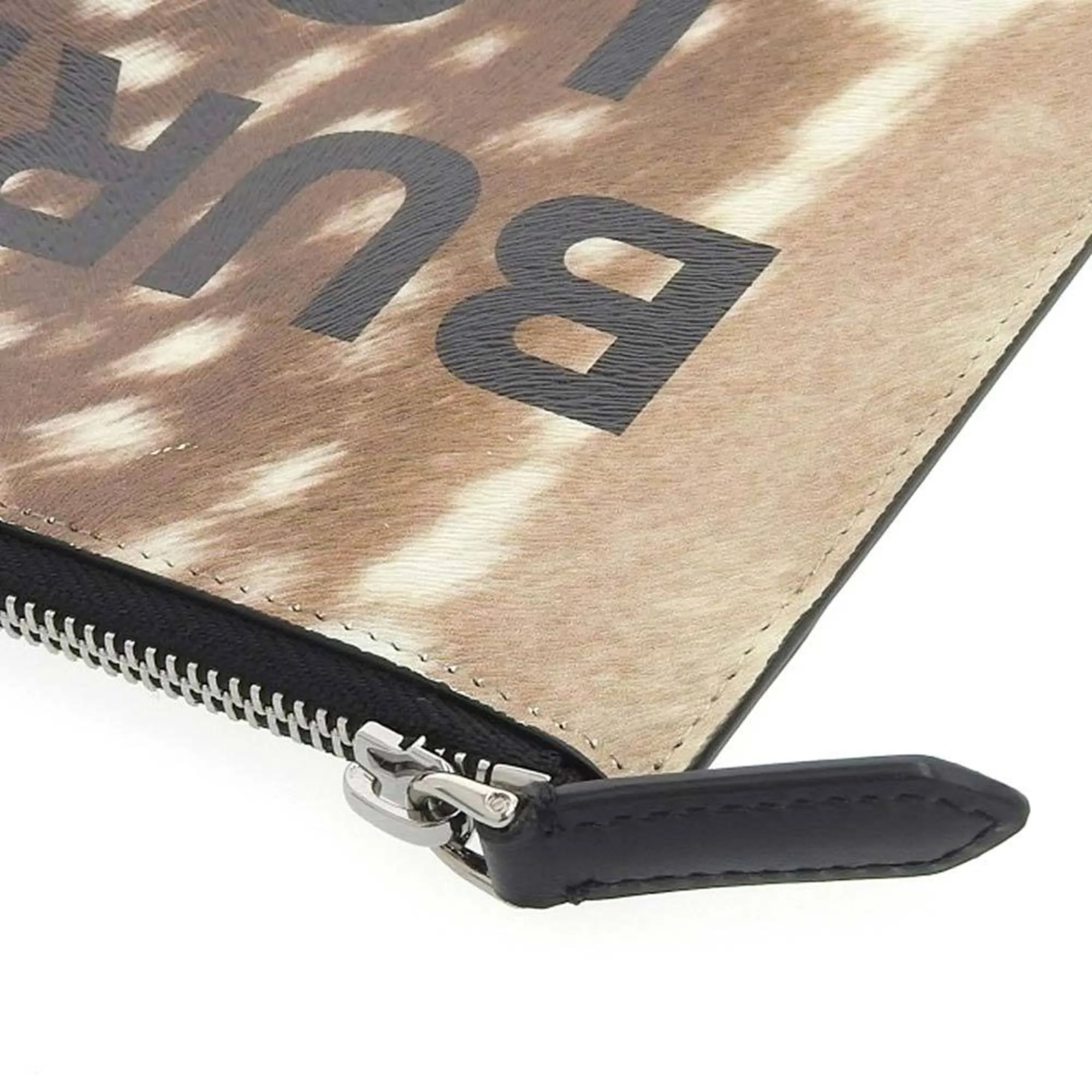 Burberry  Leather Clutch Bag (Pre-Owned)