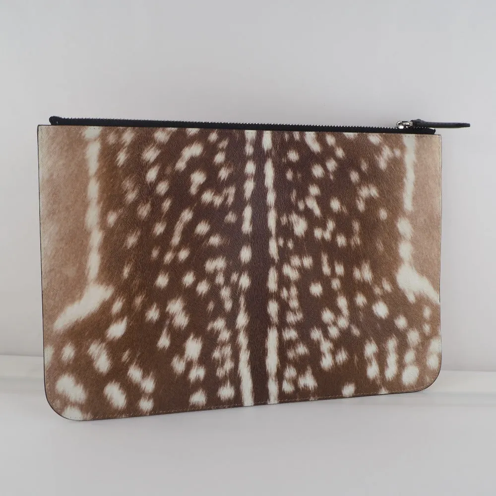 Burberry  Leather Clutch Bag (Pre-Owned)