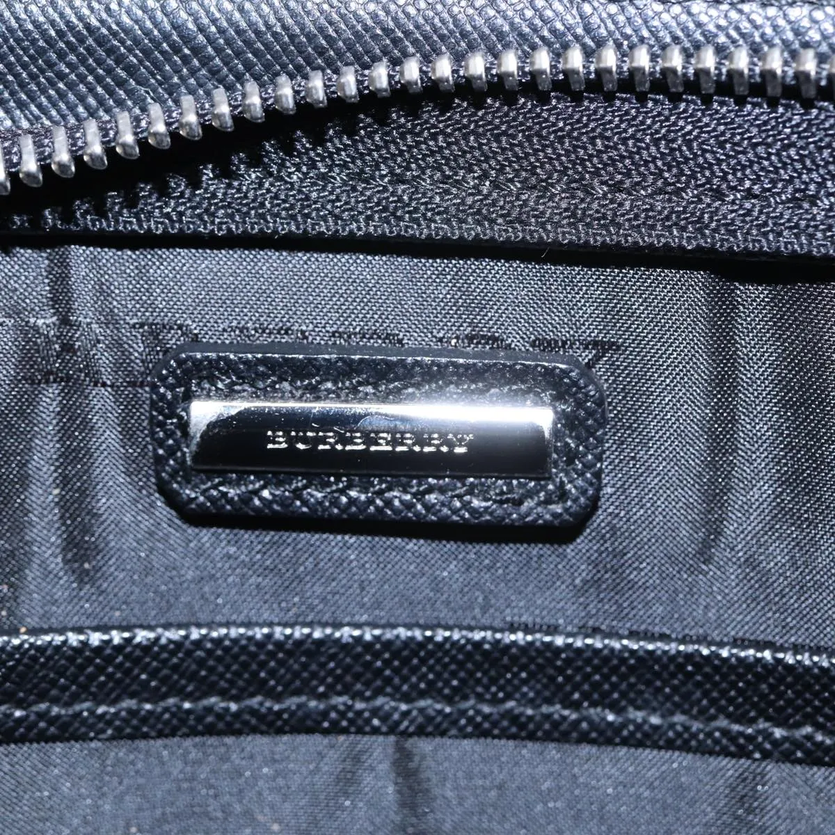 Burberry Leather Clutch Bag (Pre-Owned)