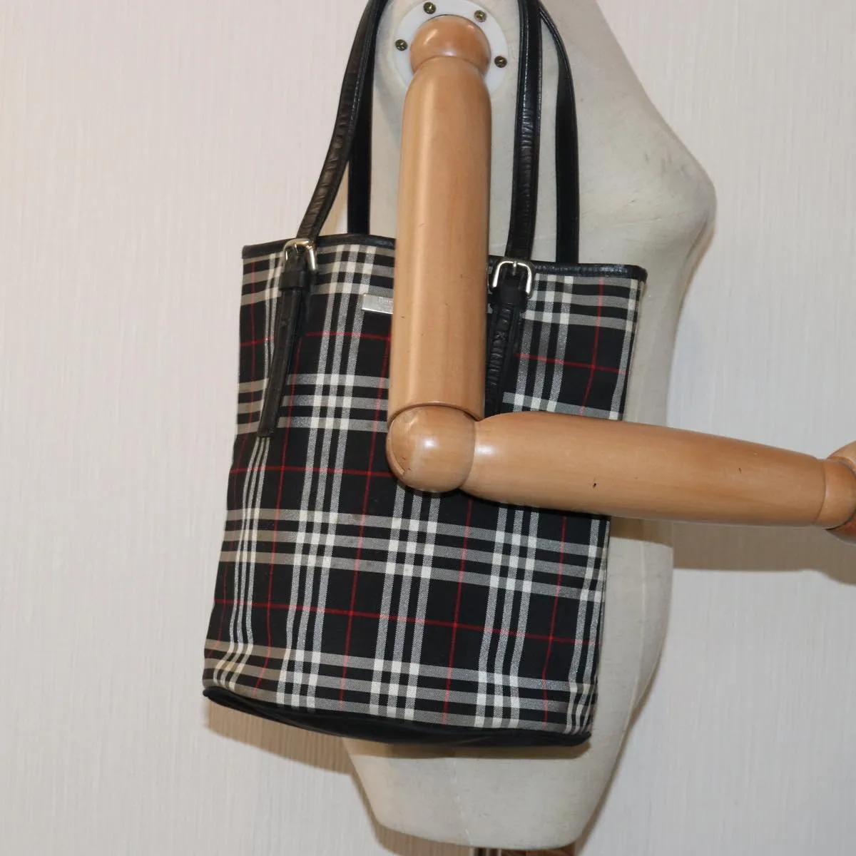 Burberry Nova Check  Synthetic Tote Bag (Pre-Owned)