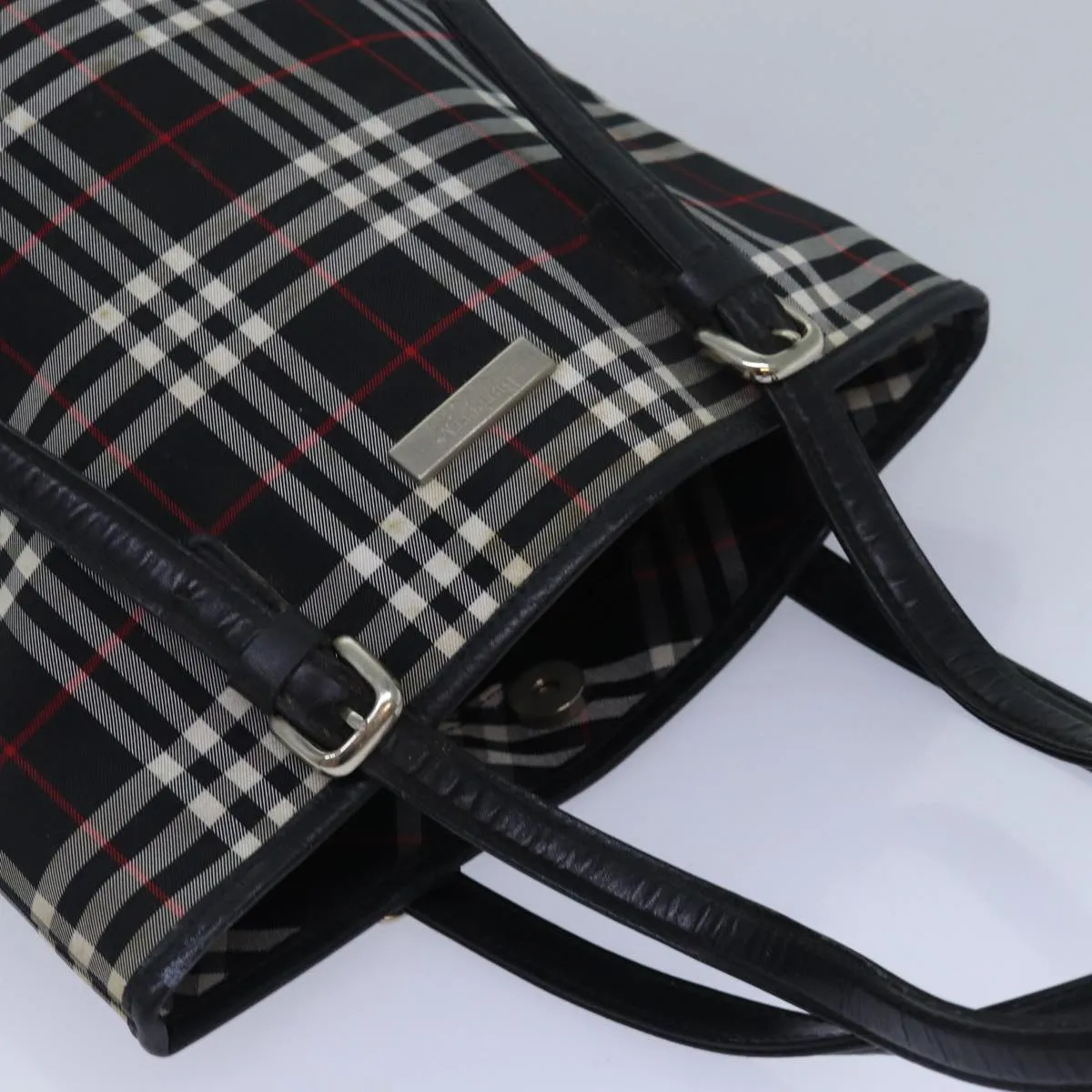 Burberry Nova Check  Synthetic Tote Bag (Pre-Owned)