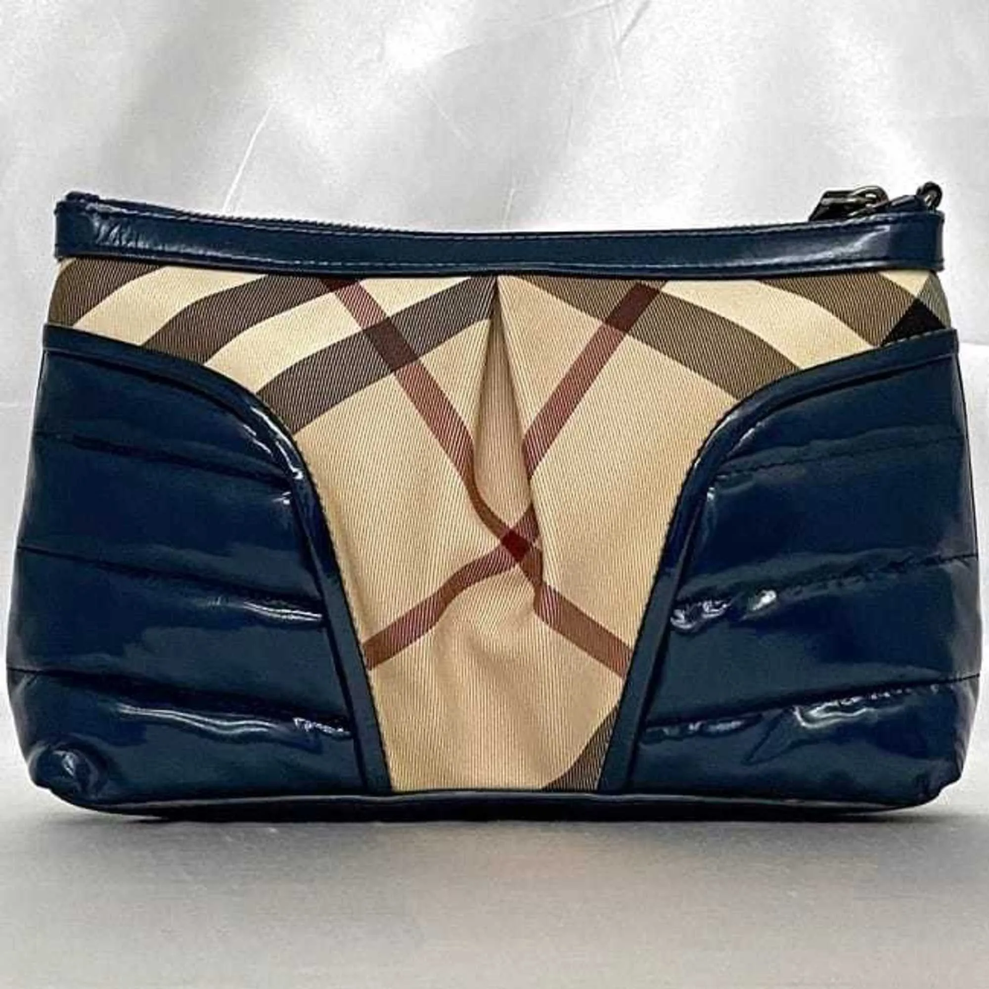 Burberry  Pvc Leather Clutch Bag Pouch (Pre-Owned)