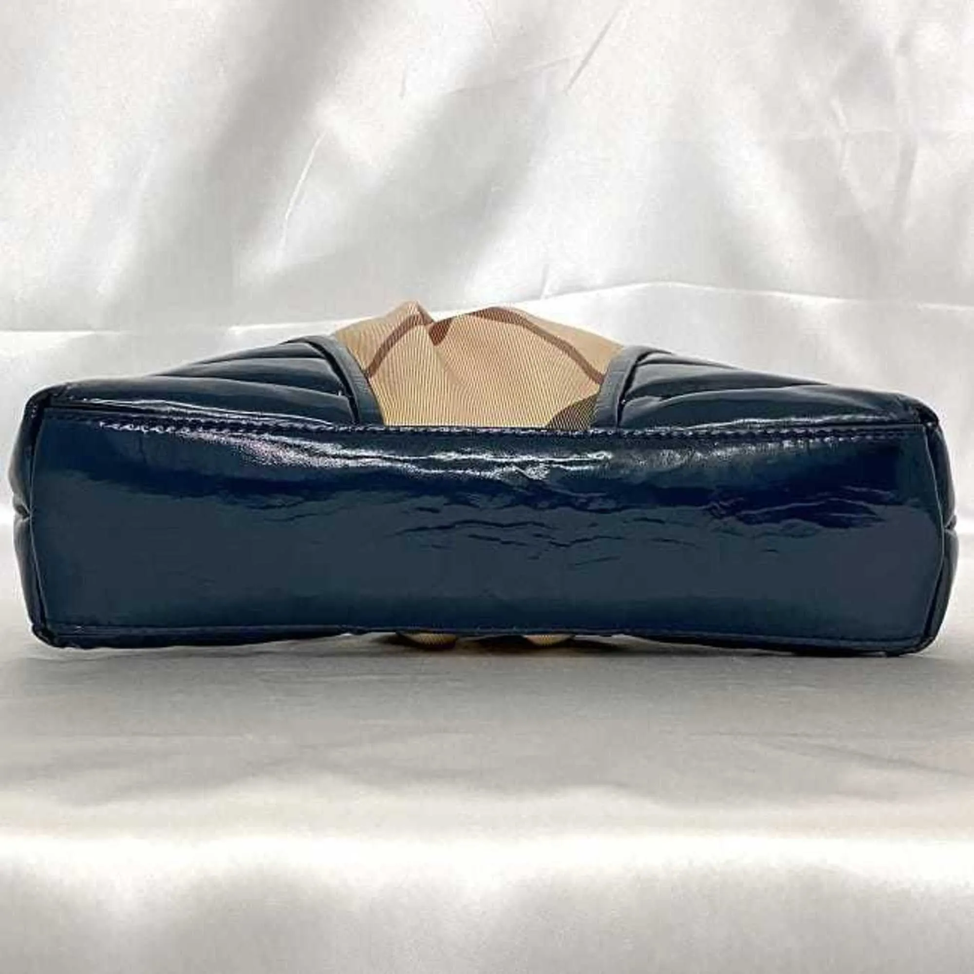 Burberry  Pvc Leather Clutch Bag Pouch (Pre-Owned)