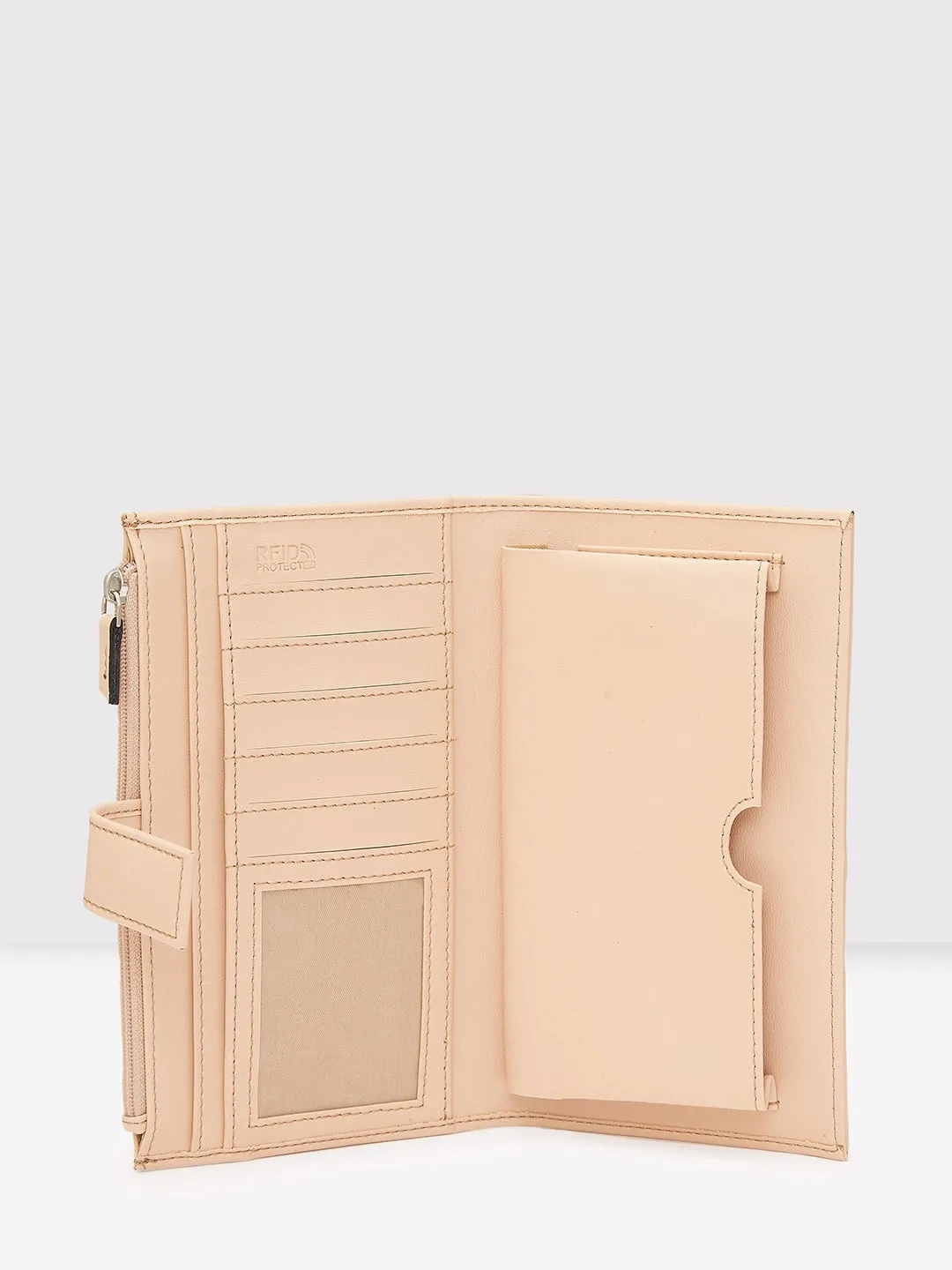 Caprese Avery Large Blush Bifold Wallet