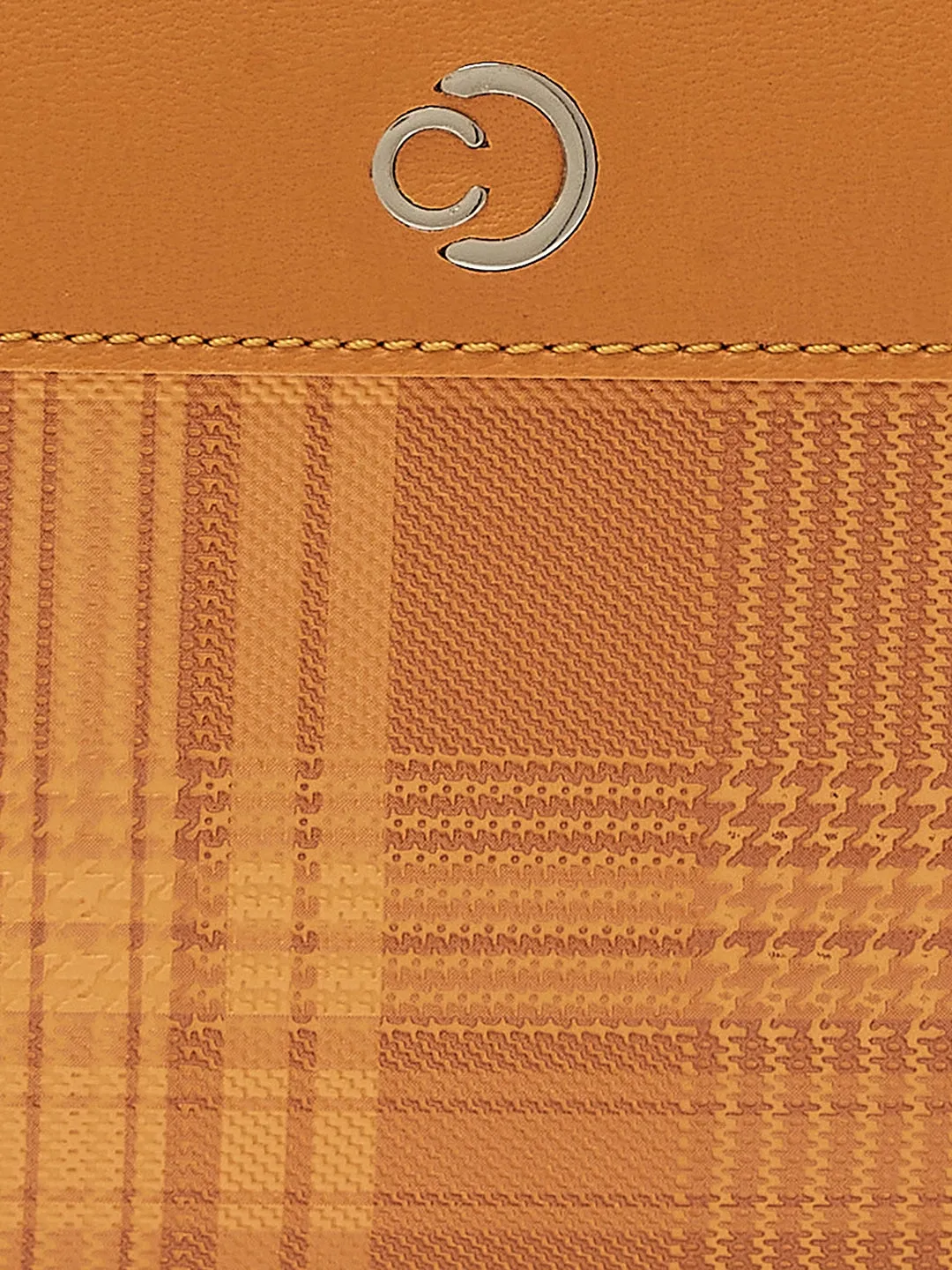 Caprese Avery Large Tan Bifold Wallet