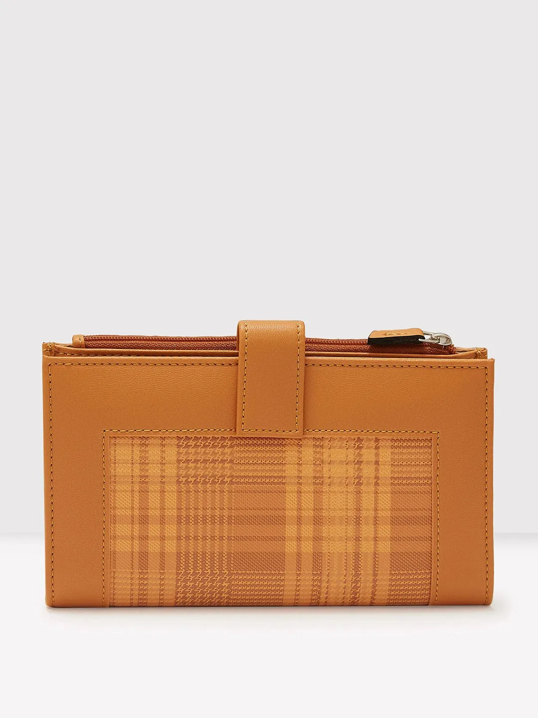 Caprese Avery Large Tan Bifold Wallet