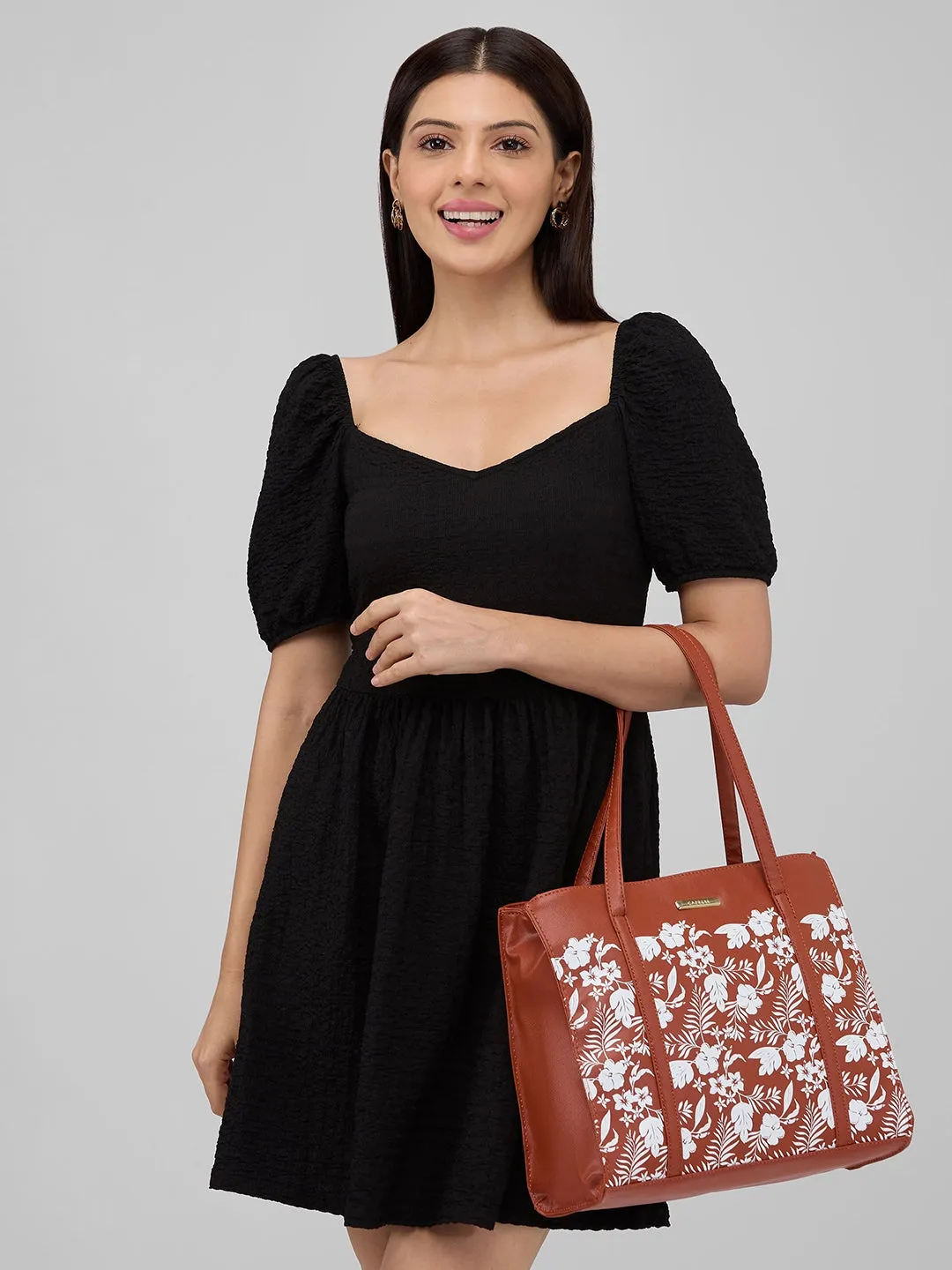 Caprese Lively Medium Dusty Coral Tote Bag