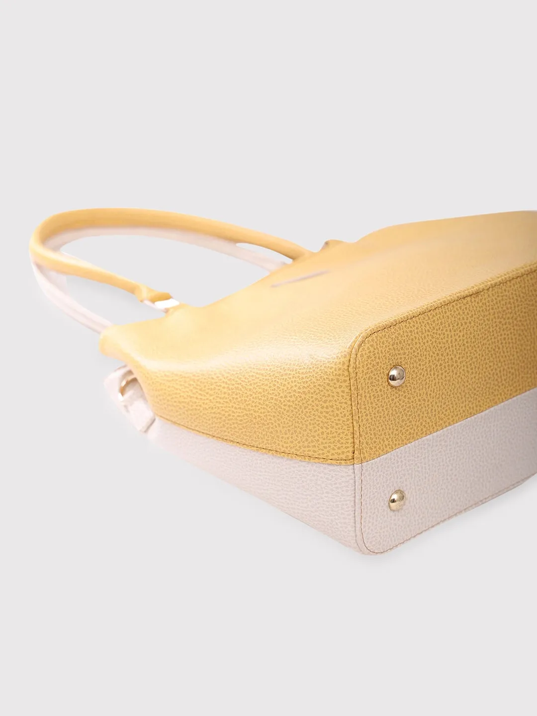 Caprese Pebble Medium Yellow Beige Tote Bag