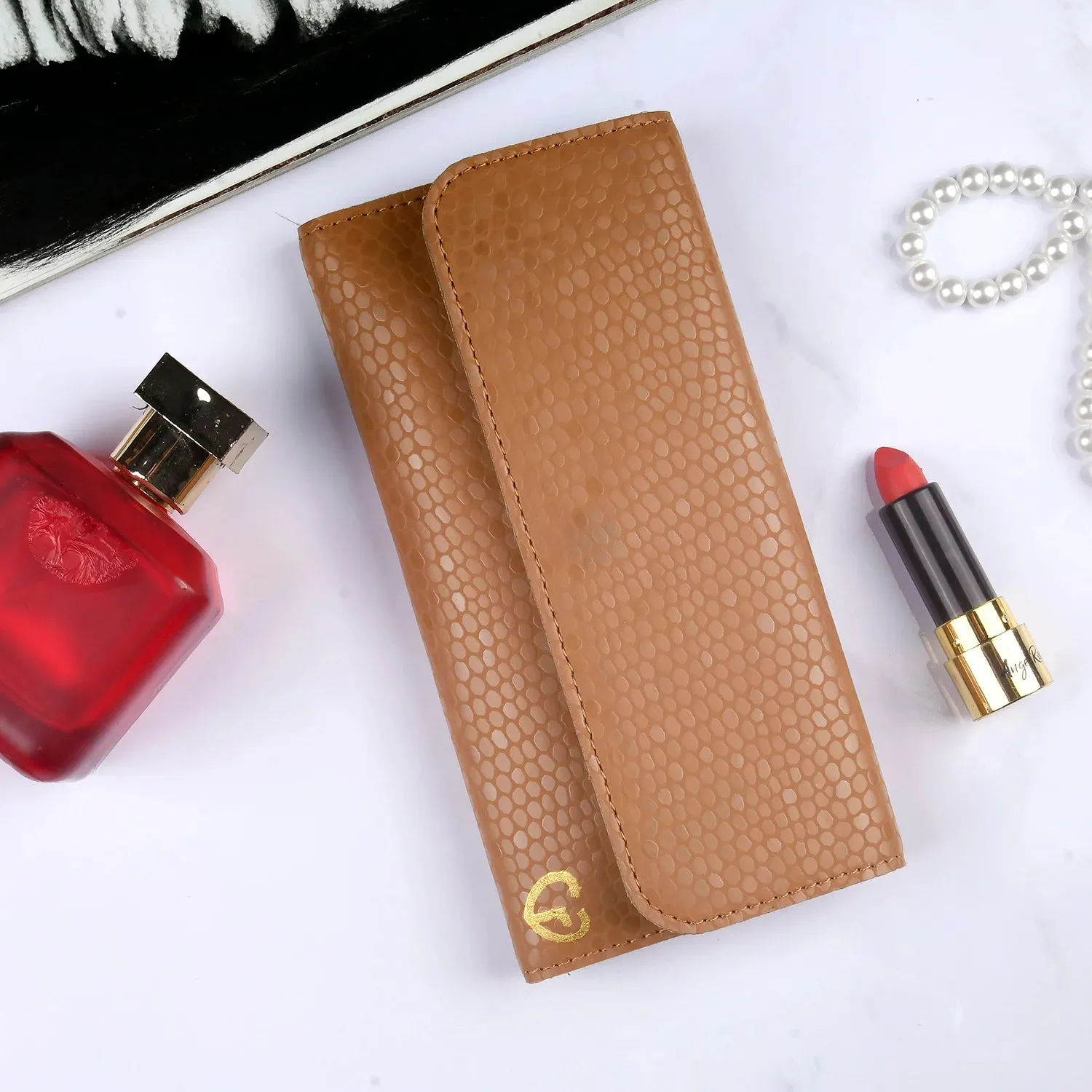 Caprese Pernille Medium Tan Wallet
