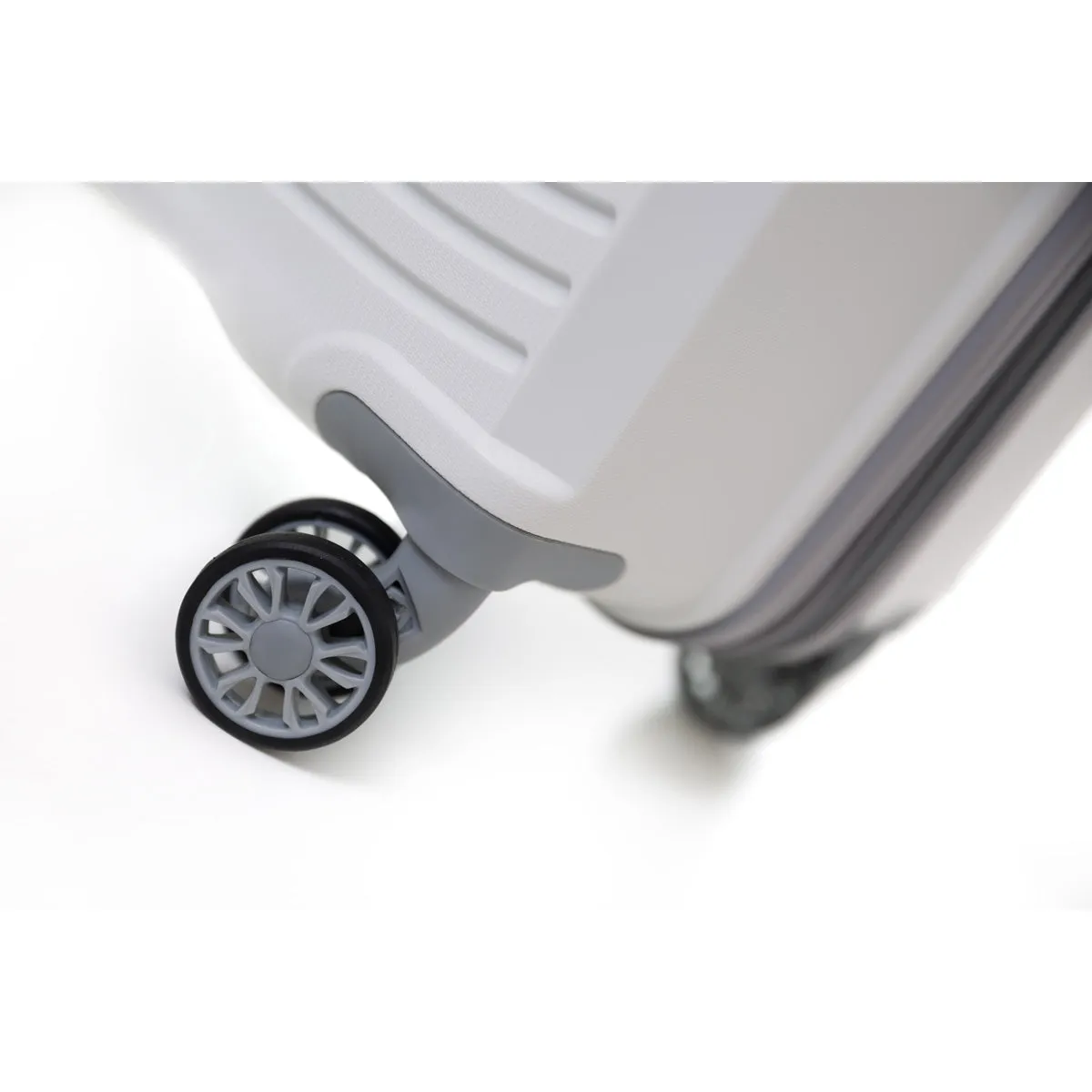 Cavalet Ahus 2.0 20" Carry On Hardside Spinner