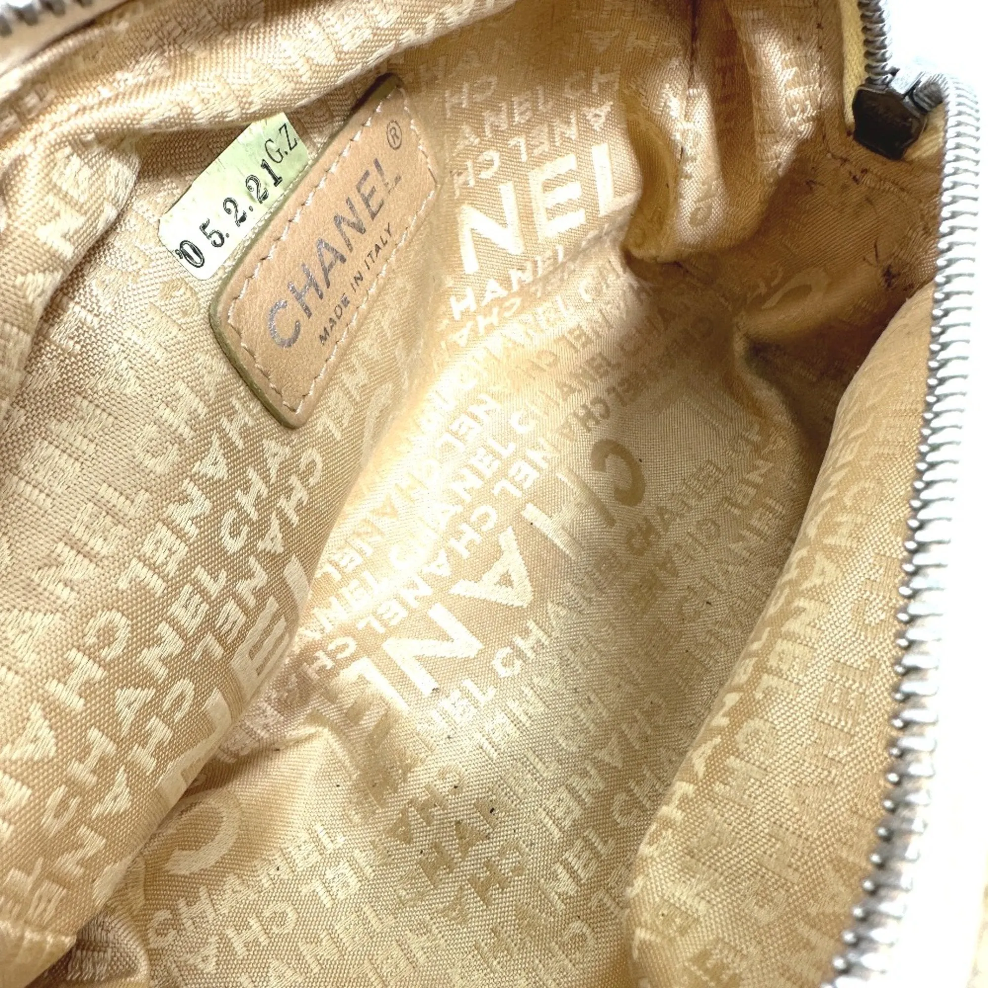 Chanel Logo Cc Canvas Clutch Bag (Pre-Owned)