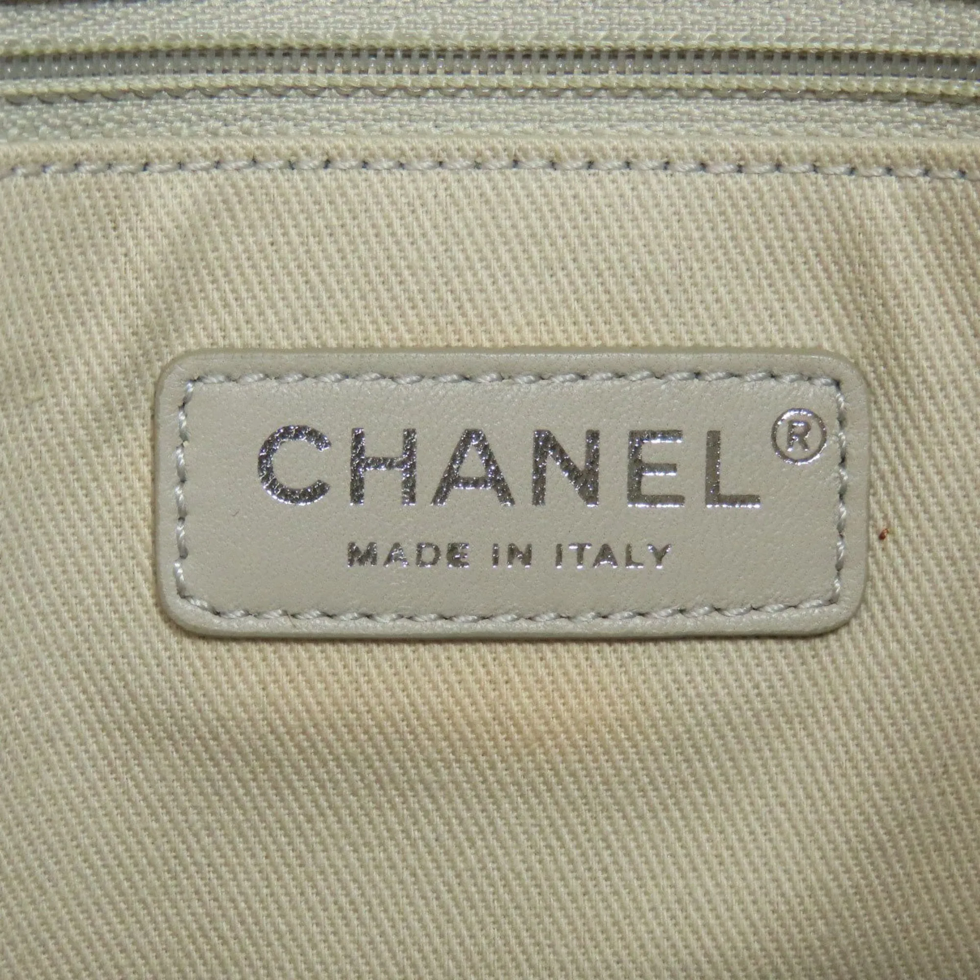 Chanel Navy Canvas Tote Bag (Pre-Owned)