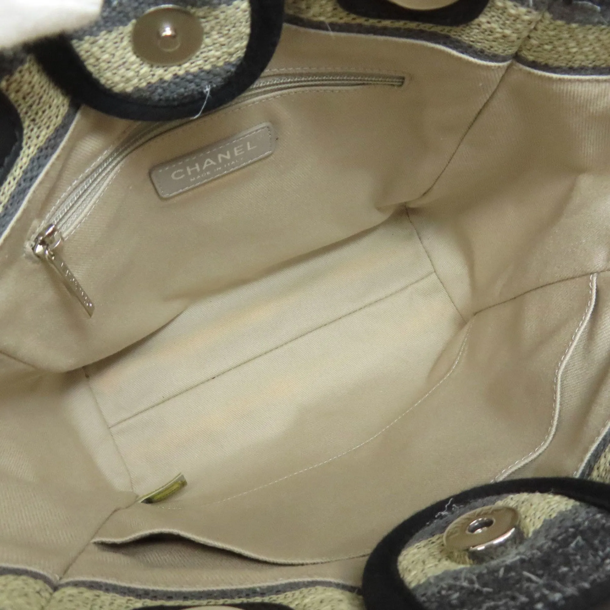 Chanel Navy Canvas Tote Bag (Pre-Owned)