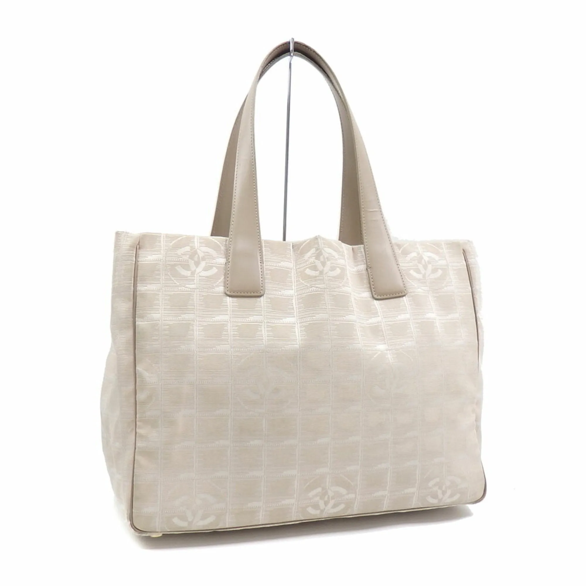 Chanel New Travel Line Leather Tote Bag (Pre-Owned)