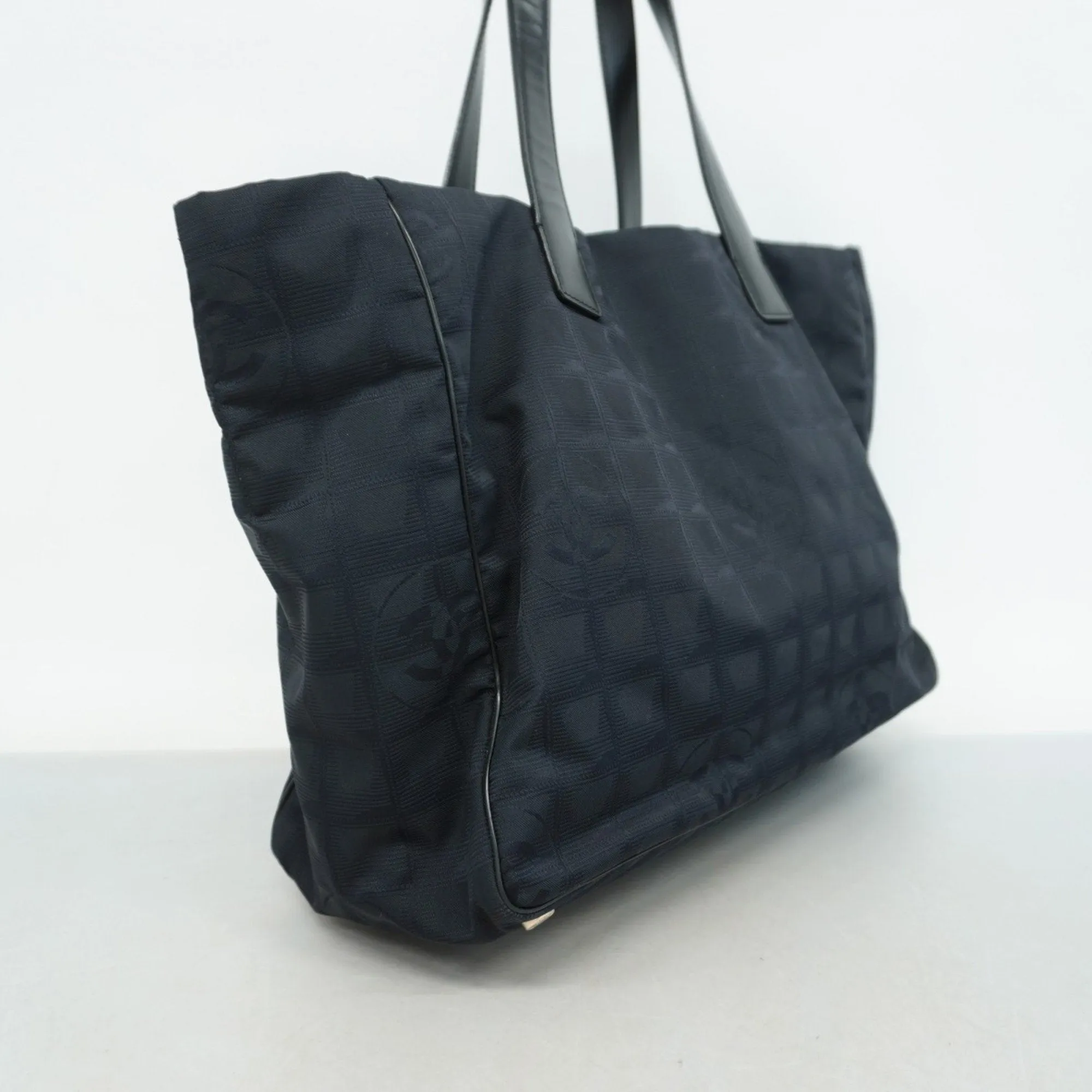 Chanel Nylon Tote Bag (Pre-Owned)