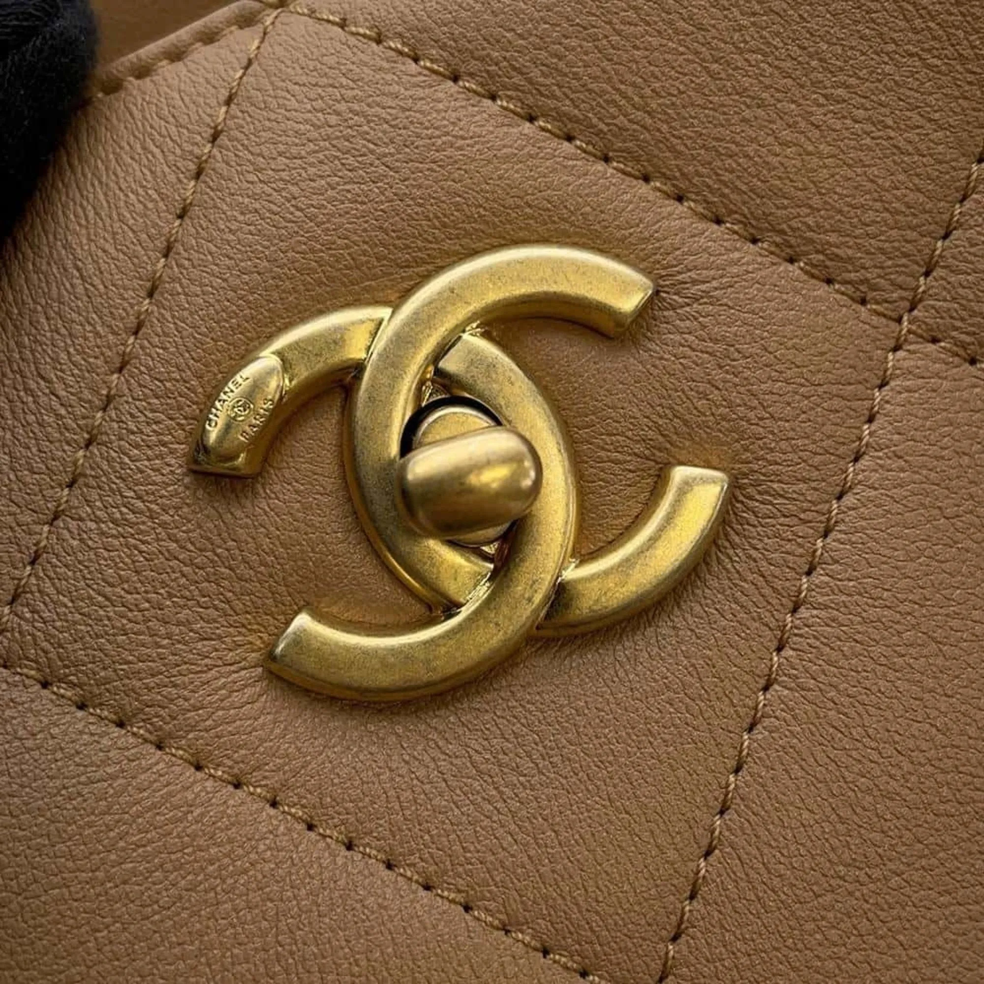Chanel Shopping Leather Tote Bag (Pre-Owned)