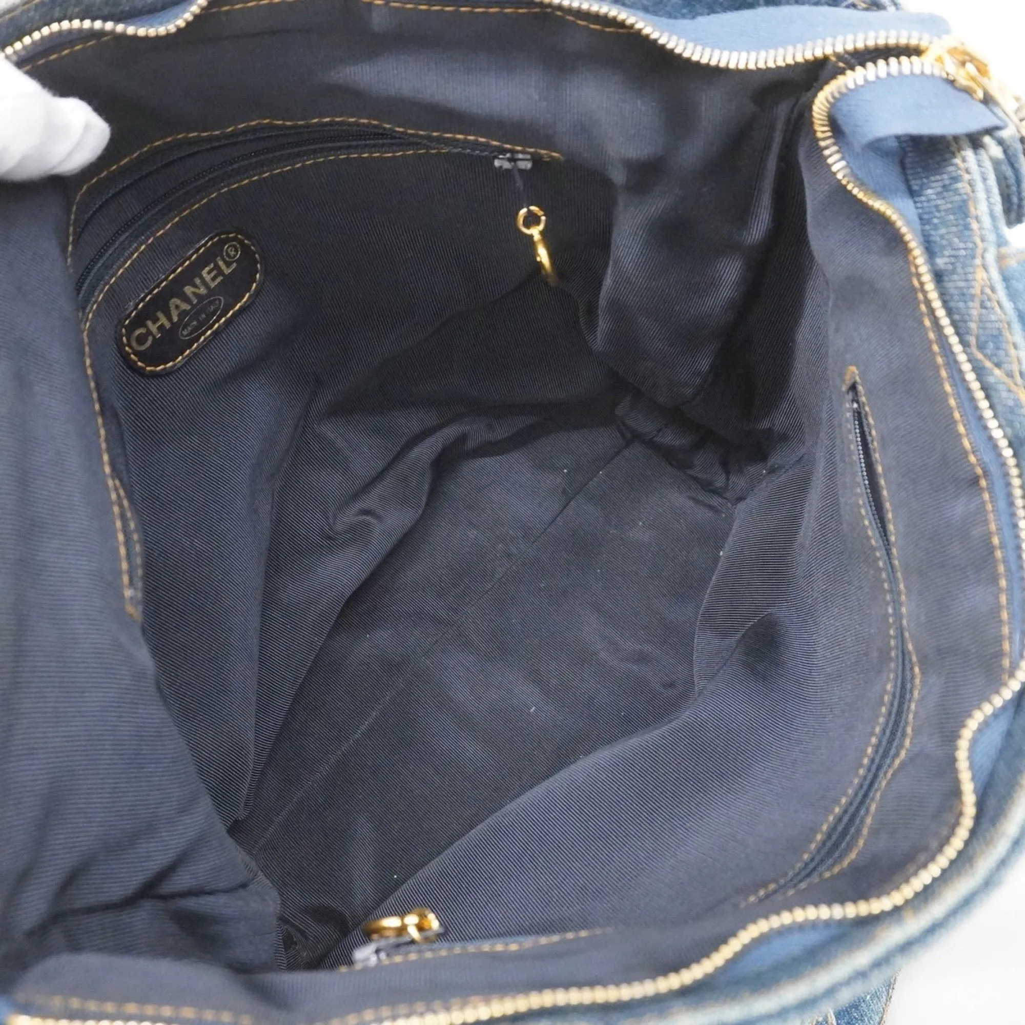 Chanel  Tote Bag (Pre-Owned)