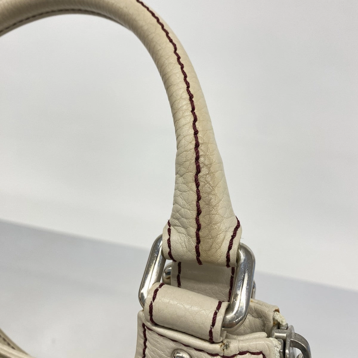 Chanel Leather Handbag (Pre-Owned)