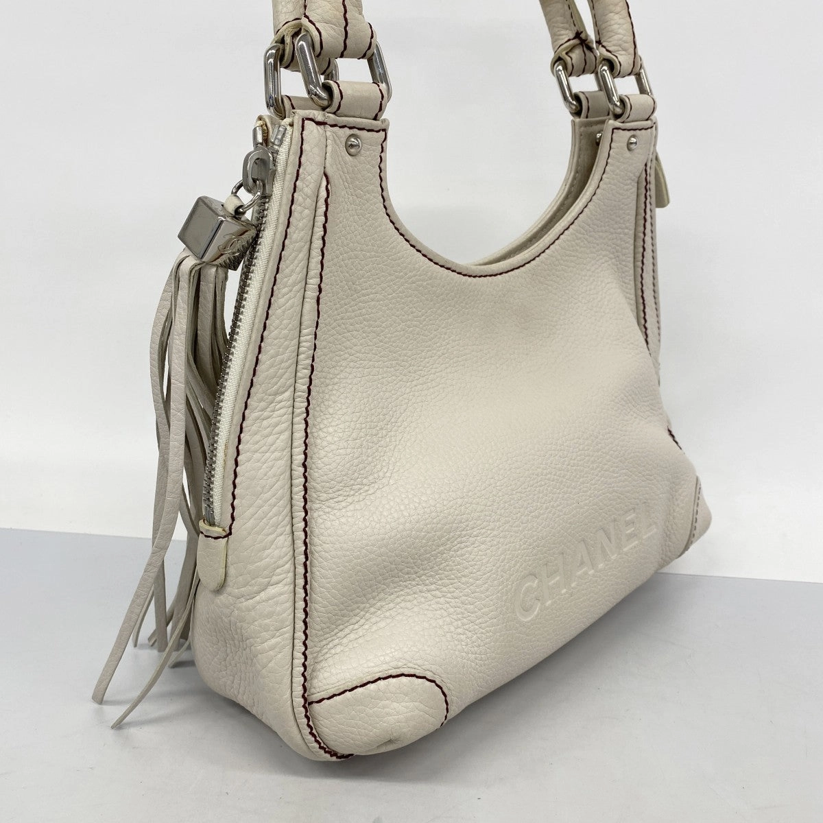 Chanel Leather Handbag (Pre-Owned)