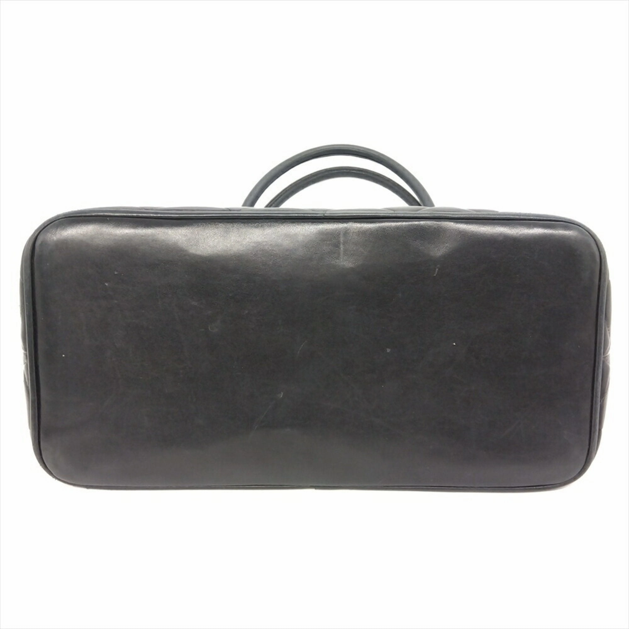 Chanel Leather Handbag (Pre-Owned)