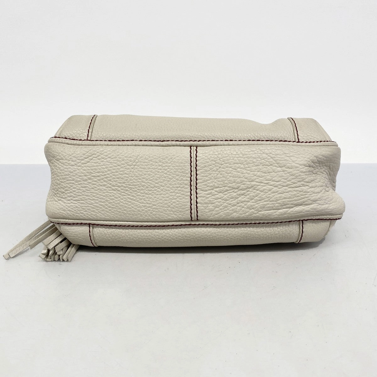 Chanel Leather Handbag (Pre-Owned)