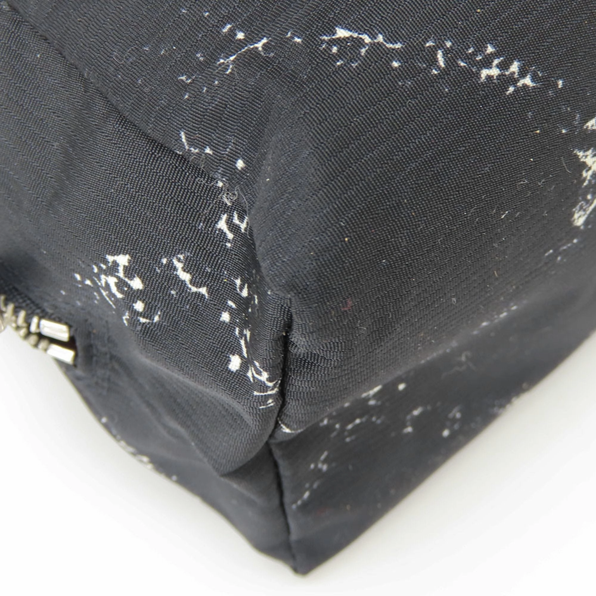 Chanel  Nylon Pouch (Pre-Owned)