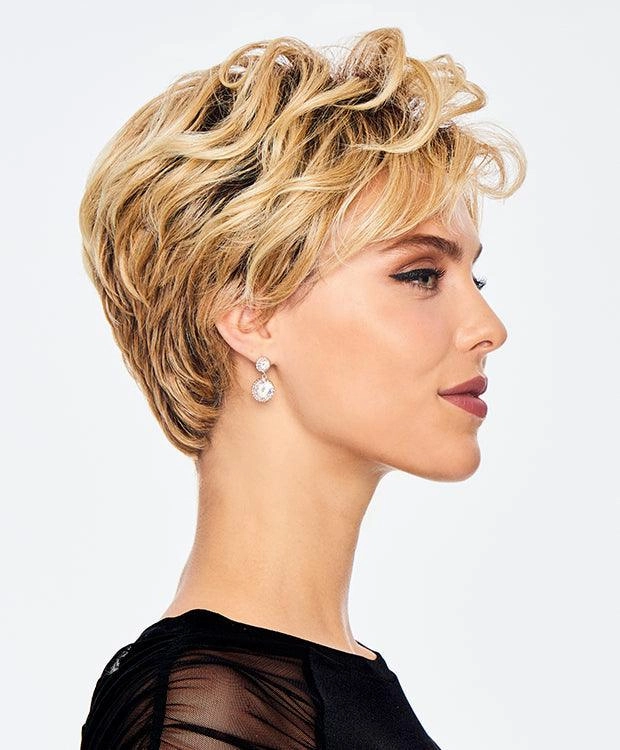 Chic Wavy Jane Wig by Hairdo | Synthetic (Wefted)