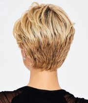 Chic Wavy Wig by Hairdo | Heat Friendly Synthetic Fiber