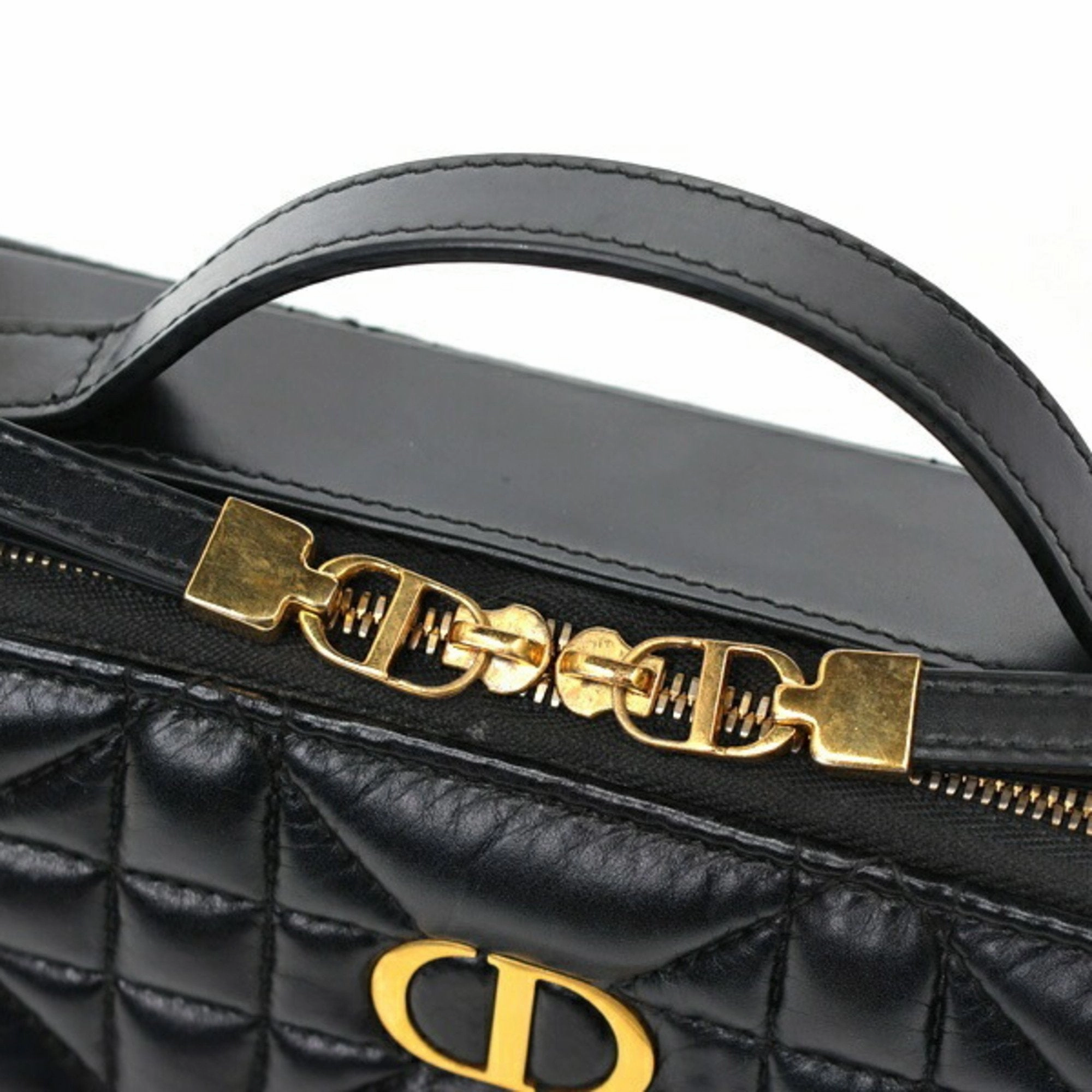 Christian Dior Quilting Leather Handbag (Pre-Owned)