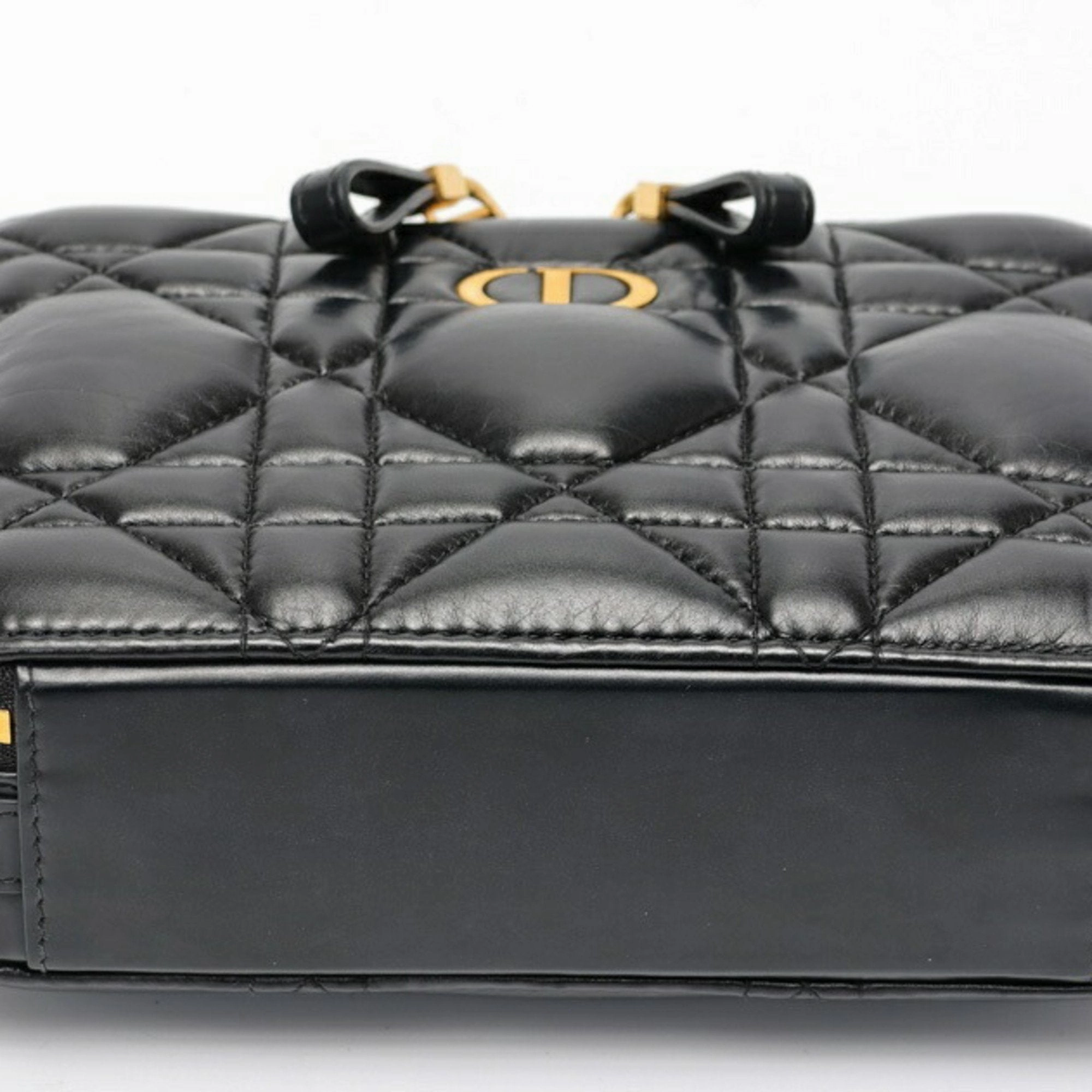 Christian Dior Quilting Leather Handbag (Pre-Owned)
